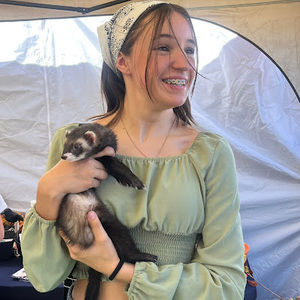 Meet your Posher, Courtney